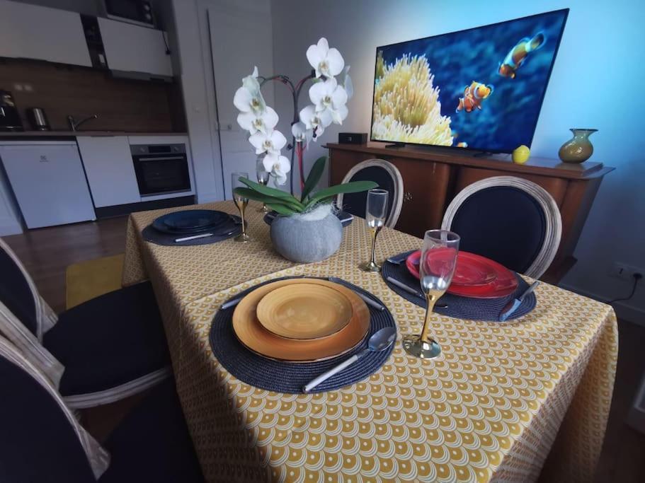 Boheme Chic Διαμέρισμα Μπεζανσόν Εξωτερικό φωτογραφία